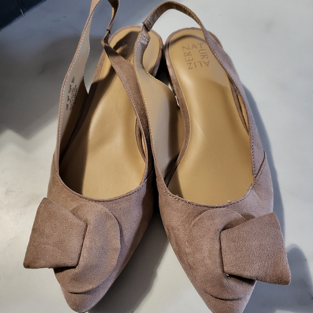 Naturalizer sueded slingback flat shoes